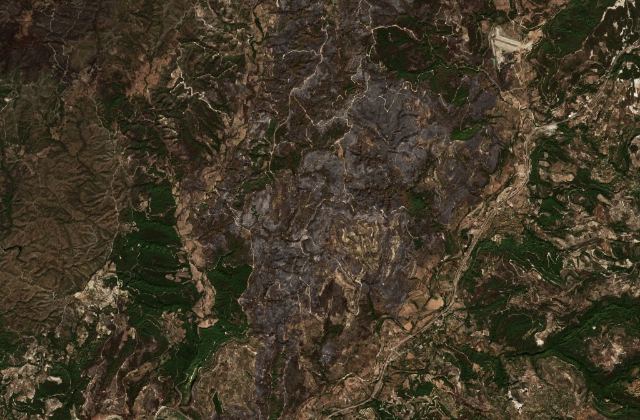 Leégett terület műholdról — Al Bahlūlīyah