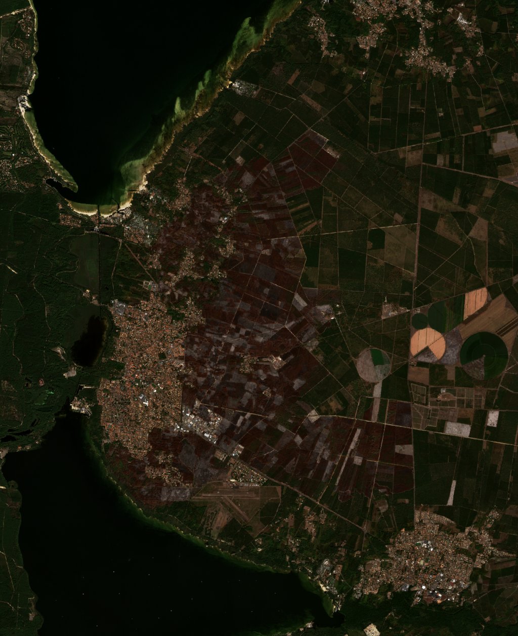 A Biscarrosse térségében pusztító tűz leégett területe műholdról, 2026. szeptember 19.