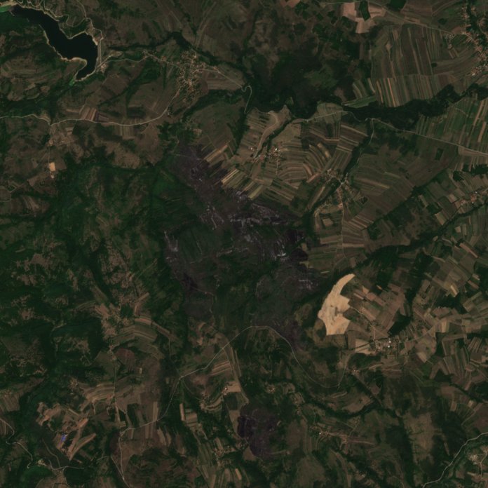 Leégett terület műholdról — Bojnik