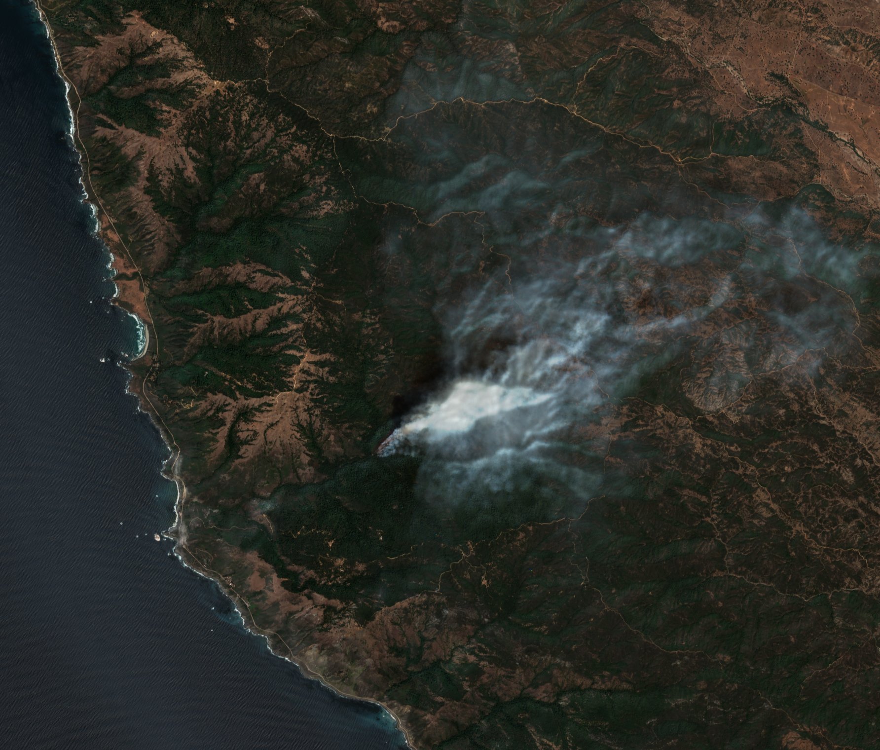 Leégett terület műholdról — Big Sur déli partján, Kaliforniában