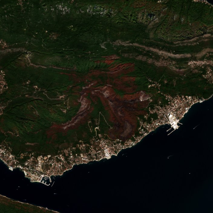 A Opština Herceg Novi térségében pusztító tűz leégett területe műholdról, 2026. szeptember 30.
