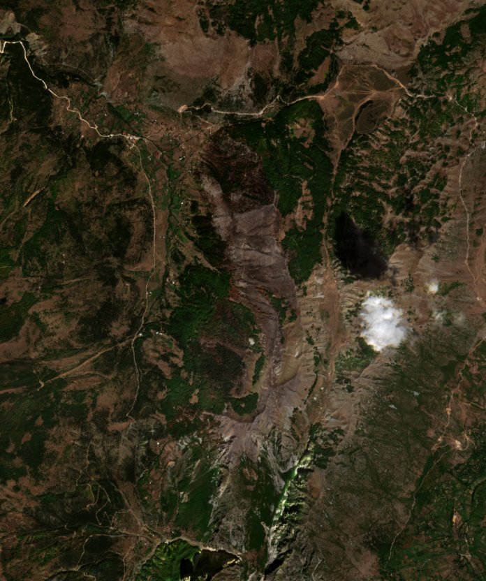 Leégett erdő Albánia — Sentinel-2 műholdfelvétel, 2026-09-24