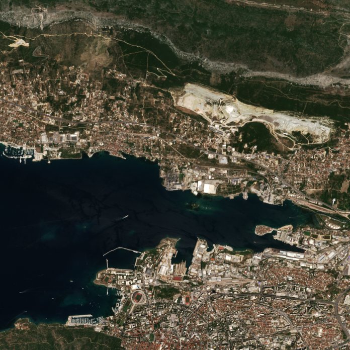 A terület a tűz előtt, 2026. július 30.
